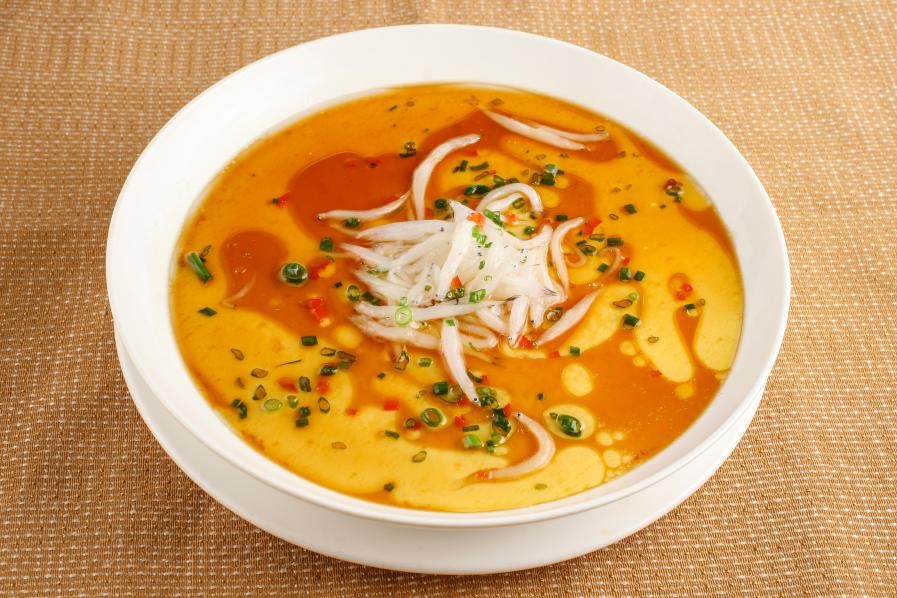 �y�~������